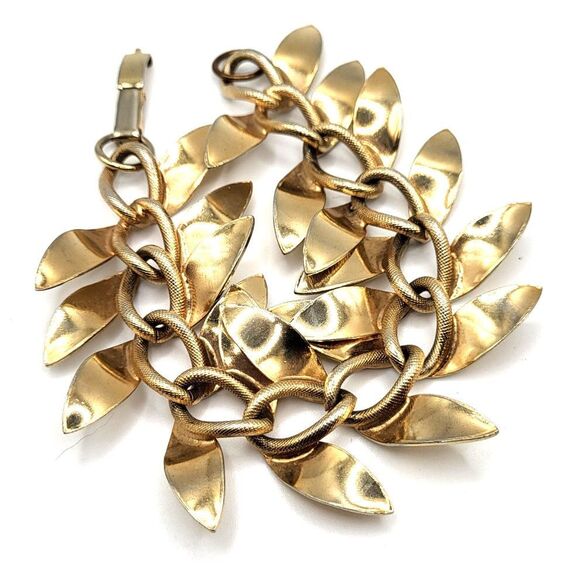 Mid Century Modern Brushed Gold Leaf Chain Bangle Bracelet 8in - Picture 3 of 5